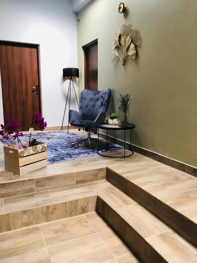 Casa Maranta Hotel Костинещи Екстериор снимка