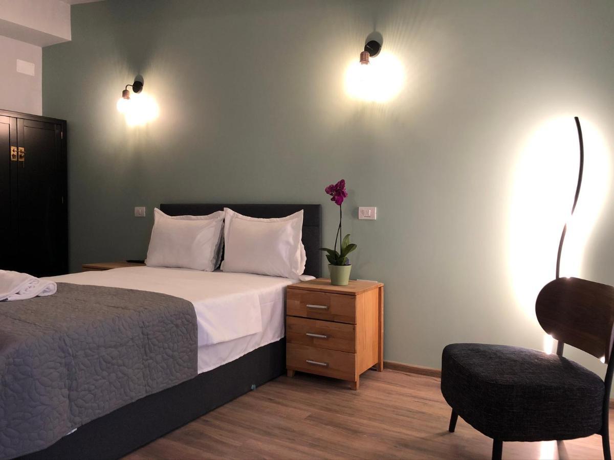 Casa Maranta Hotel Костинещи Екстериор снимка